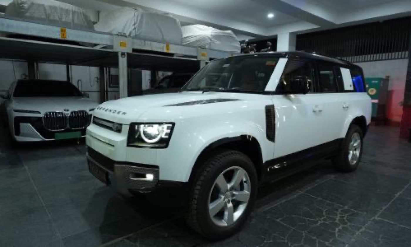 Land Rover Defender