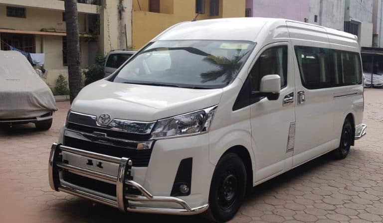 Toyota HiAce Commuter
